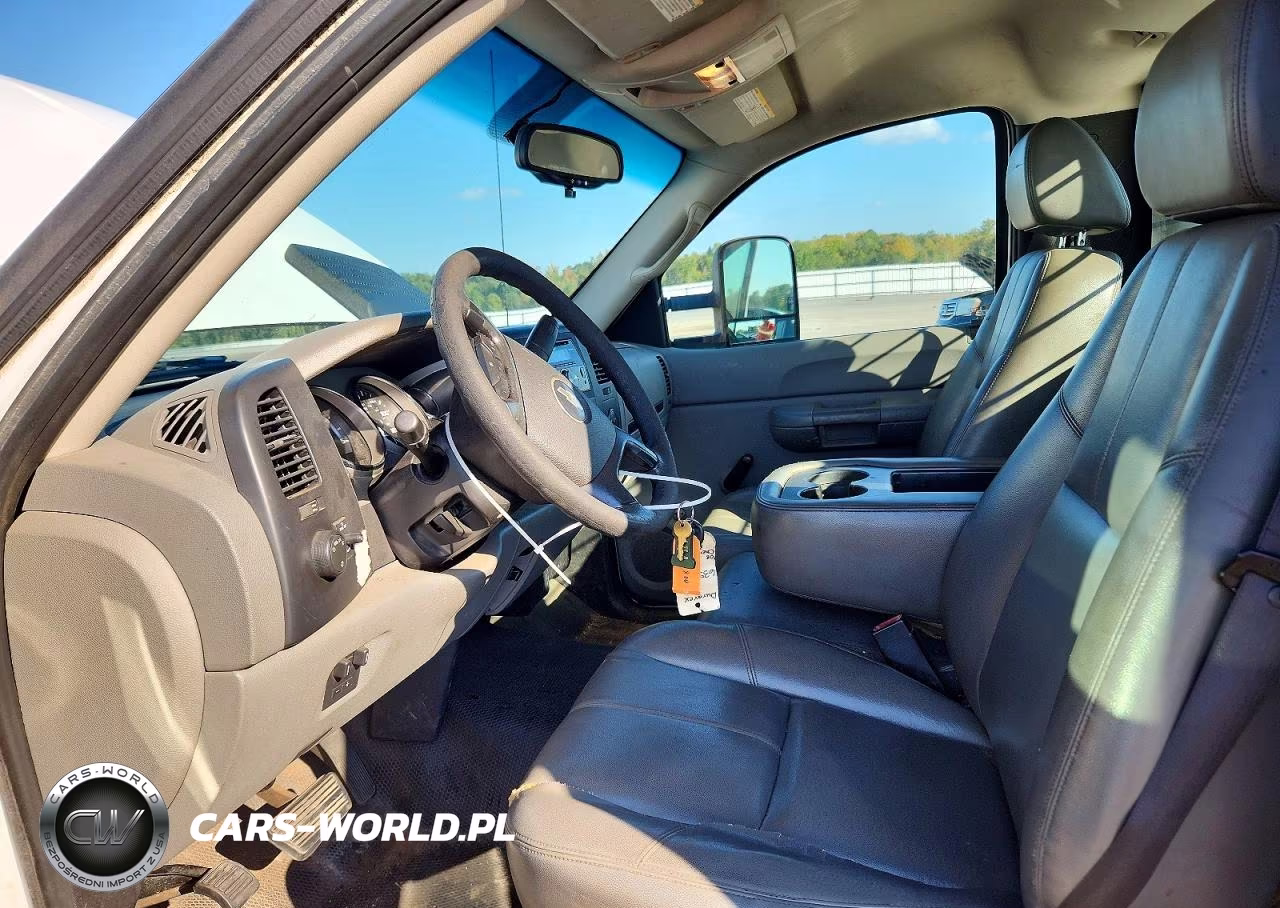 2008 Chevrolet Silverado C3500 VIN:1GBJC34608E143383 - 7