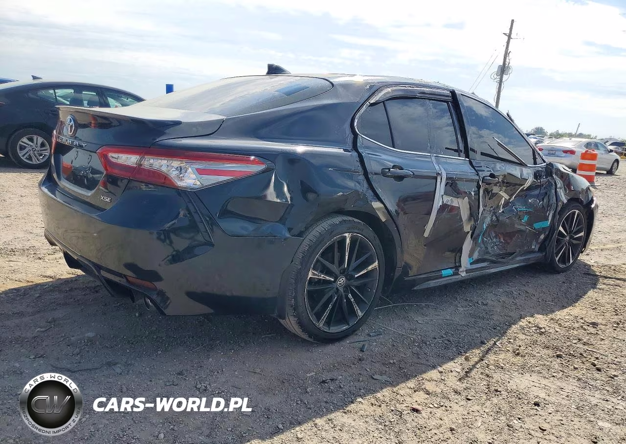 2019 Toyota Camry Xse VIN:4T1B61HK6KU770889 - 3