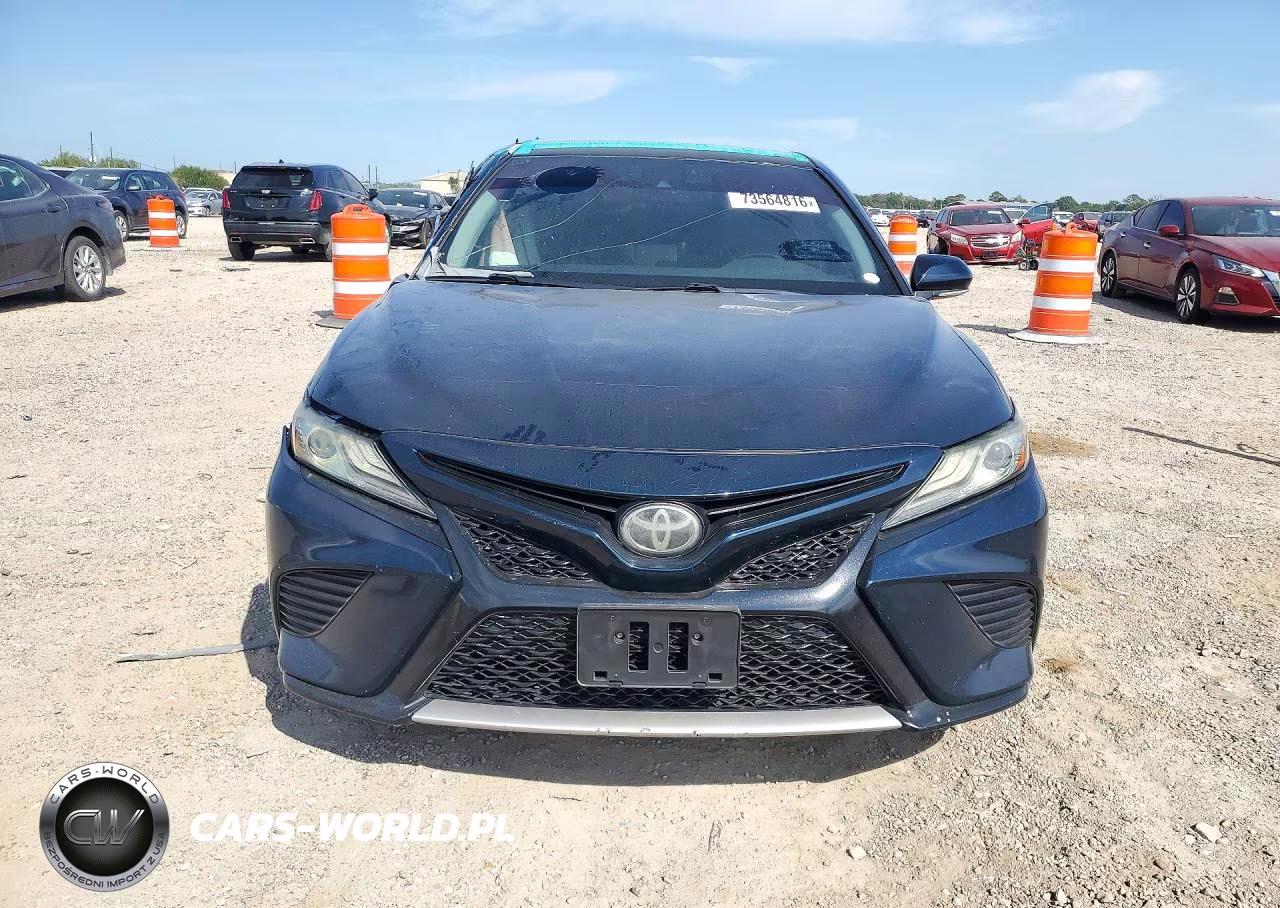 2019 Toyota Camry Xse VIN:4T1B61HK6KU770889 - 5