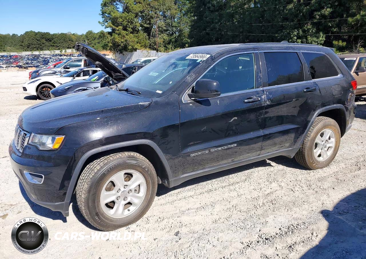 2017 Jeep Grand Cherokee Laredo VIN:1C4RJEAGXHC916255 - 1