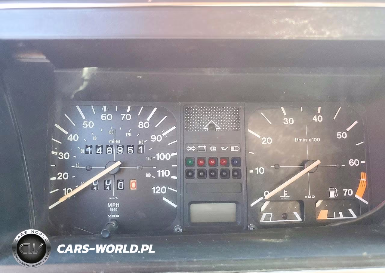 1982 Volkswagen Rabbit Deluxe VIN:WVWCA0157CK002261 - 9
