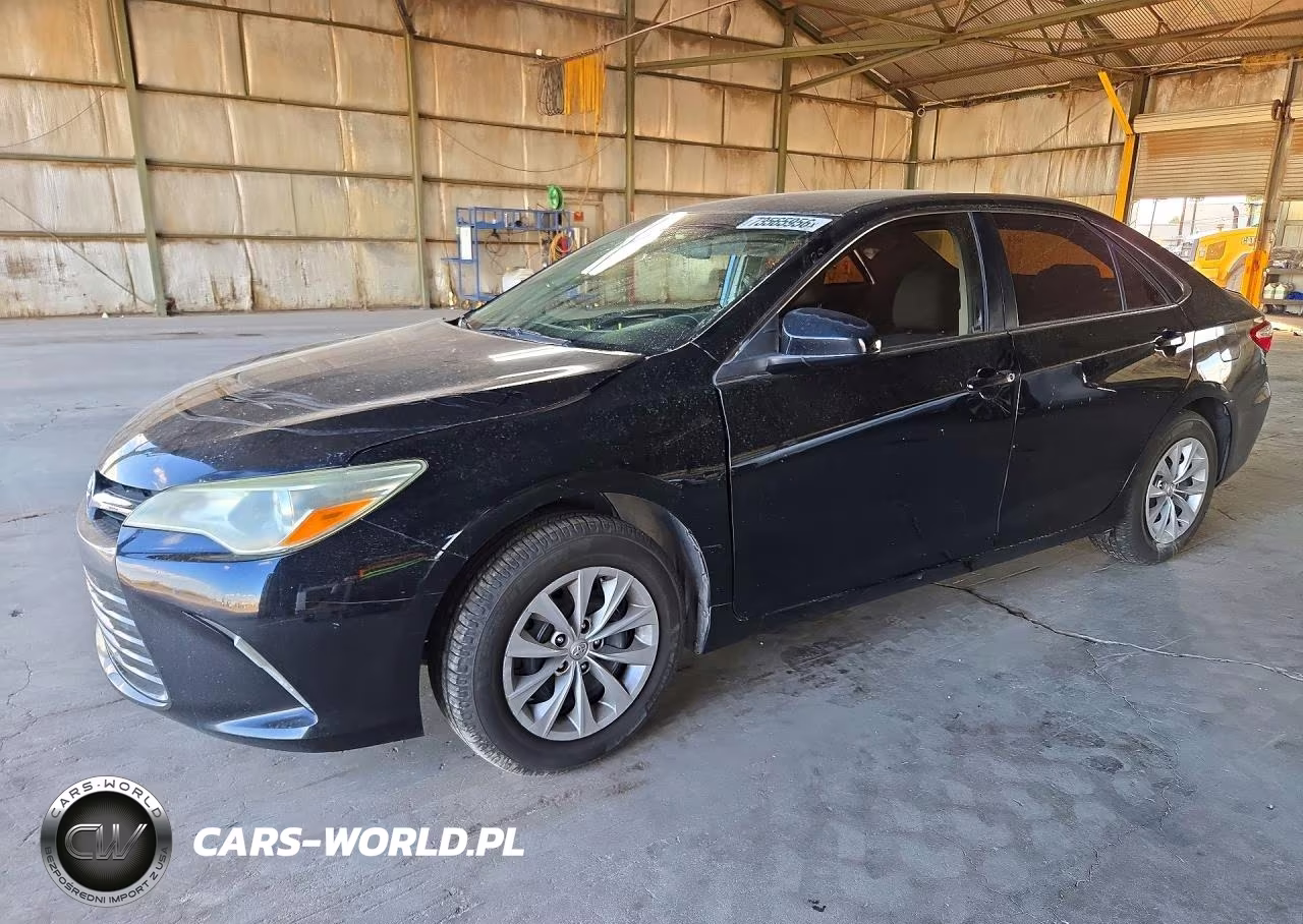 2016 Toyota Camry Le VIN:4T4BF1FKXGR575619 - 1
