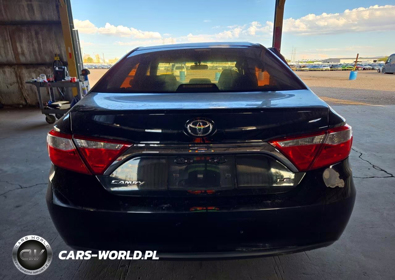 2016 Toyota Camry Le VIN:4T4BF1FKXGR575619 - 6