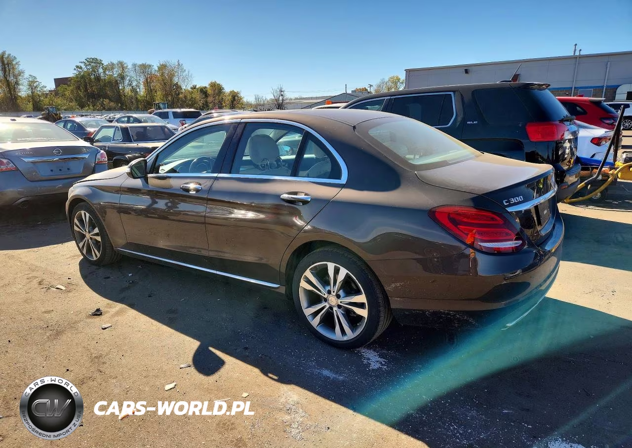 2015 Mercedes-Benz C 300 4Matic VIN:55SWF4KB7FU059585 - 2