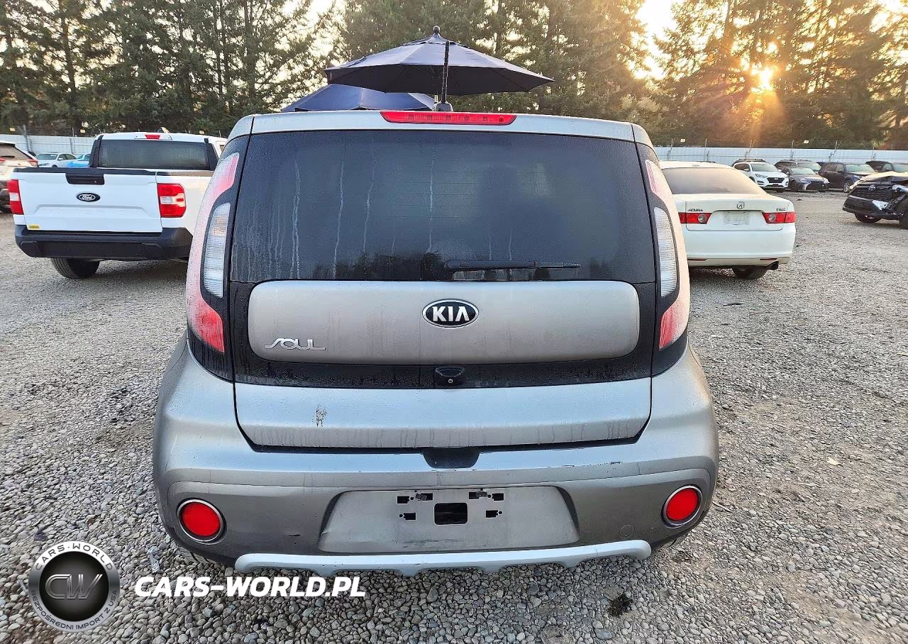 2017 Kia Soul + VIN:KNDJP3A56H7491723 - 6