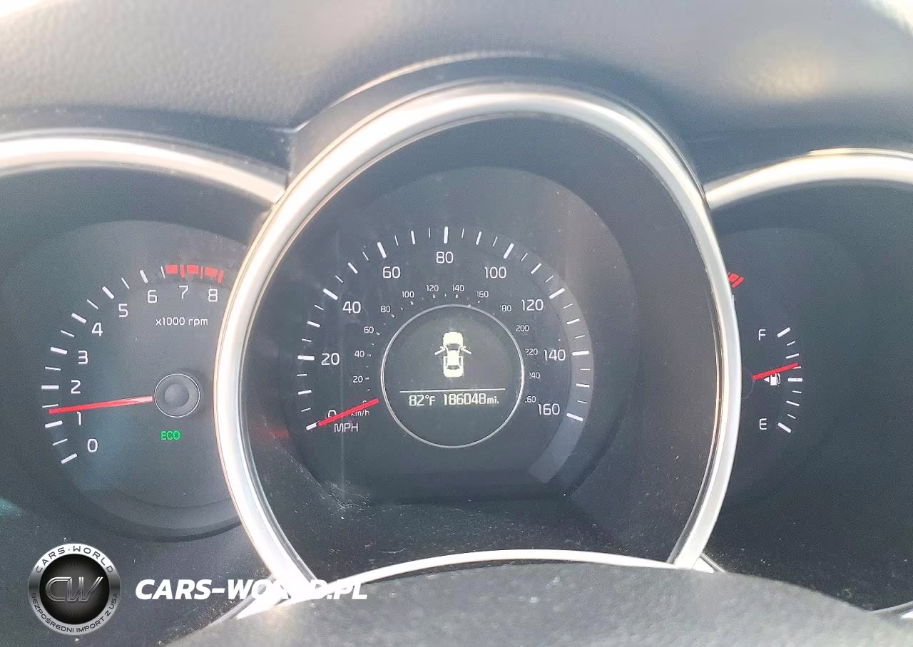 2014 Kia Optima Lx VIN:5XXGM4A75EG326100 - 9