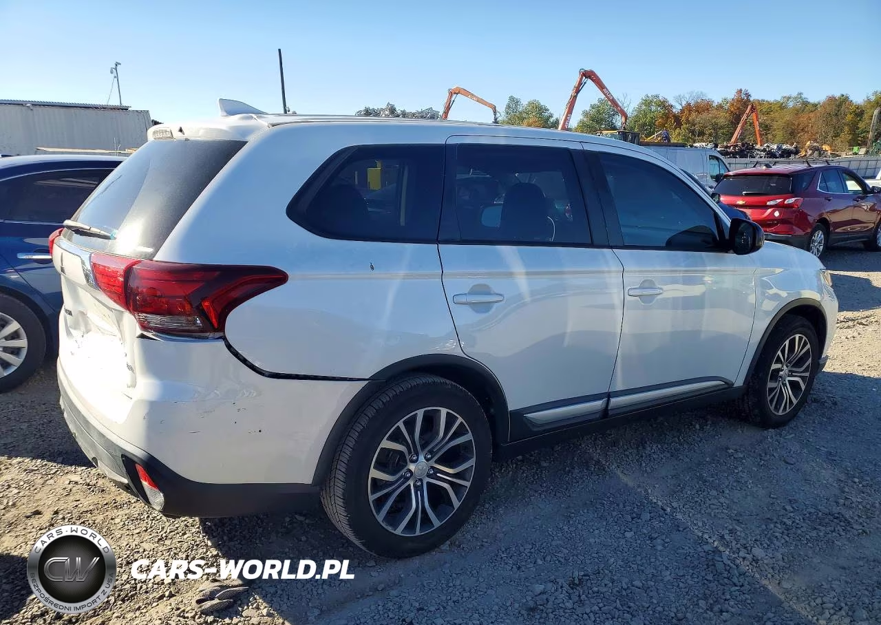 2018 Mitsubishi Outlander Se VIN:JA4AZ3A32JZ070899 - 3