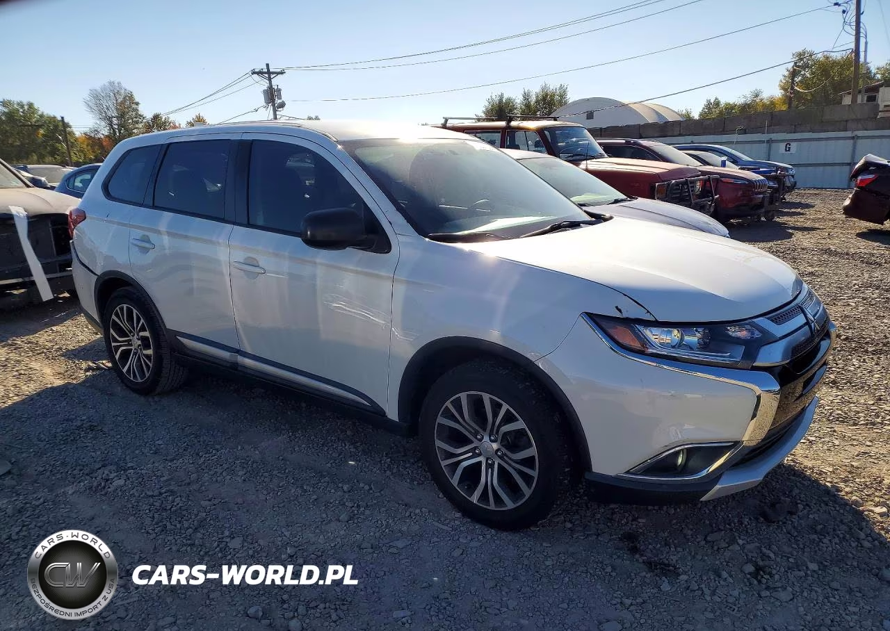 2018 Mitsubishi Outlander Se VIN:JA4AZ3A32JZ070899 - 4