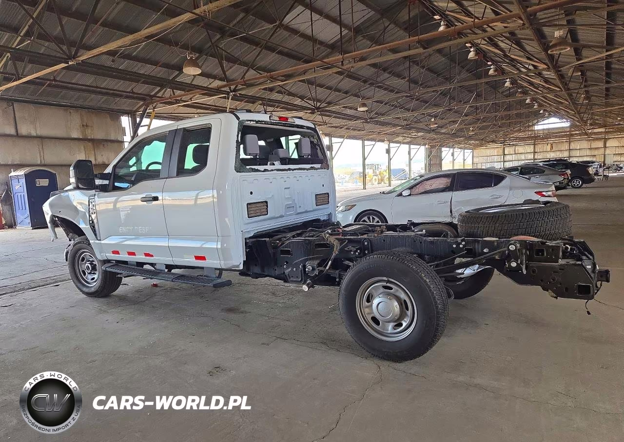 2025 Ford F350 Super Duty VIN:1FT8X3BA5SEC05423 - 2