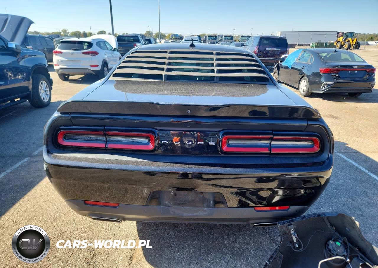 2015 Dodge Challenger Sxt Plus VIN:2C3CDZBG5FH811706 - 6