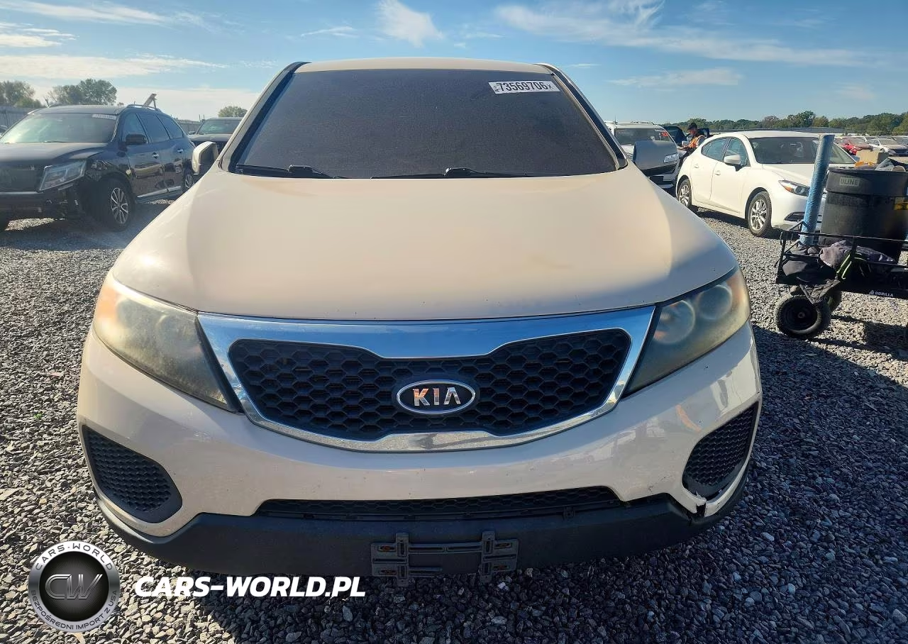 2012 Kia Sorento Lx VIN:5XYKT4A19CG221657 - 5
