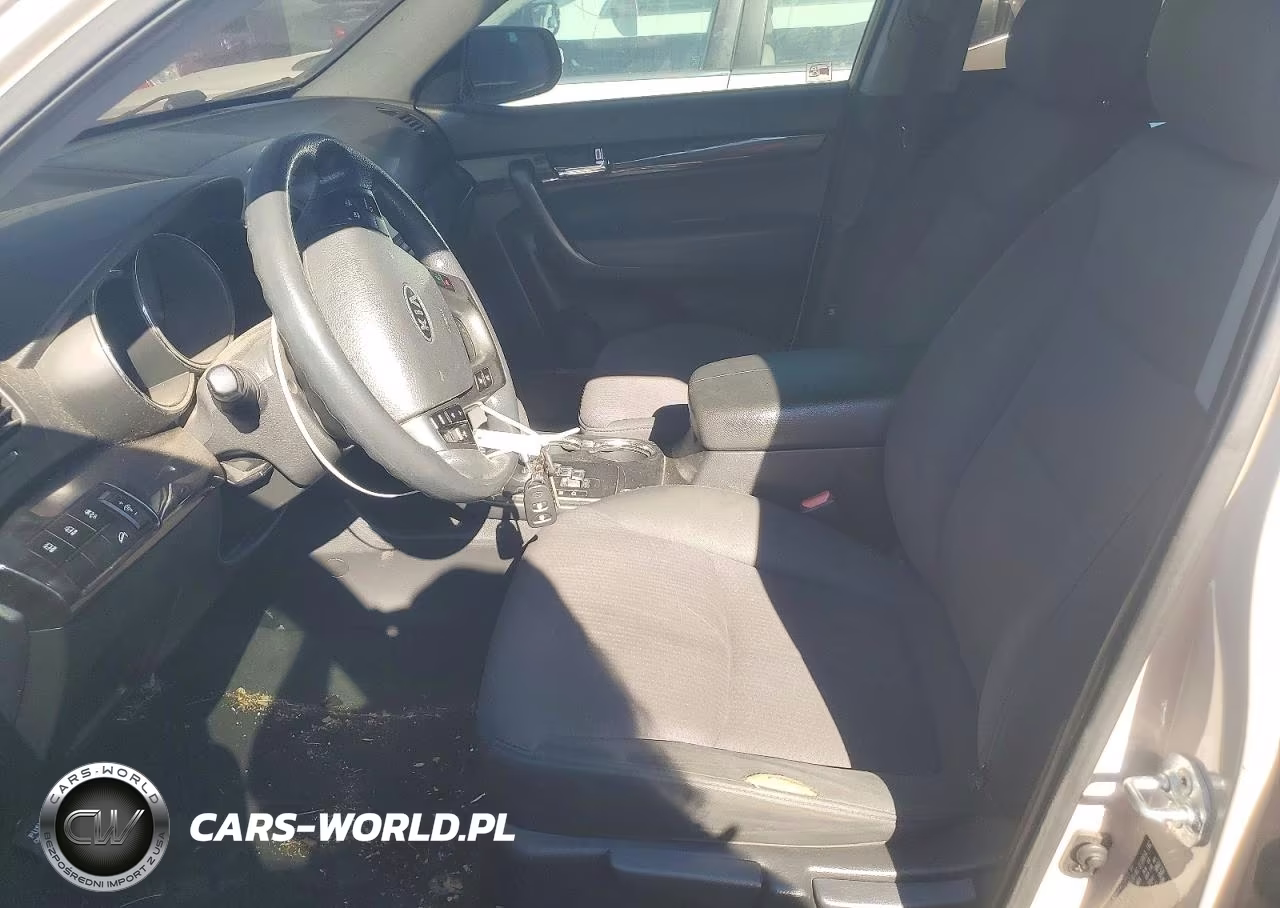 2012 Kia Sorento Lx VIN:5XYKT4A19CG221657 - 7