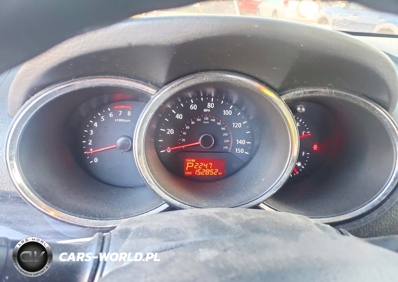 2012 Kia Sorento Lx VIN:5XYKT4A19CG221657 - 9