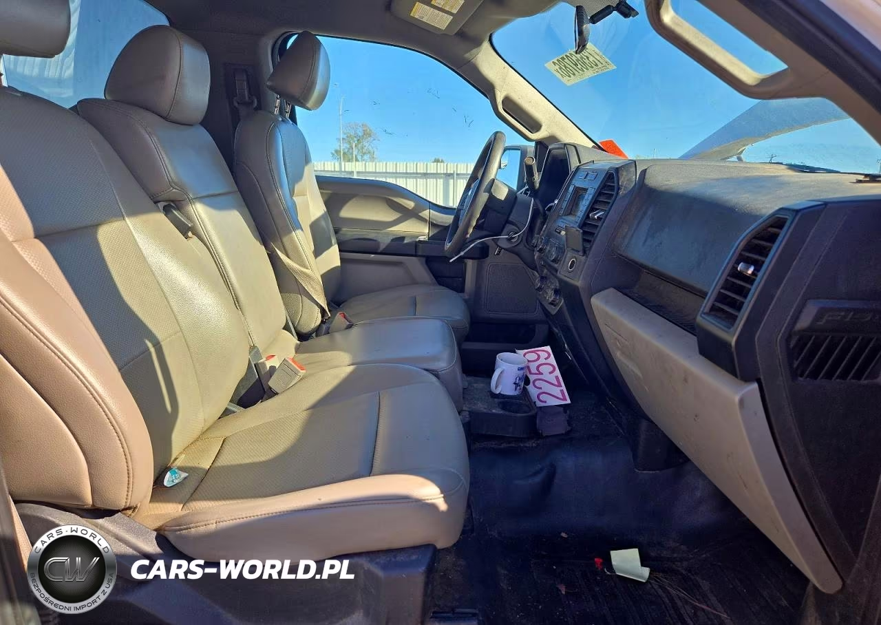2018 Ford F150 VIN:1FTMF1CB0JKC97666 - 10