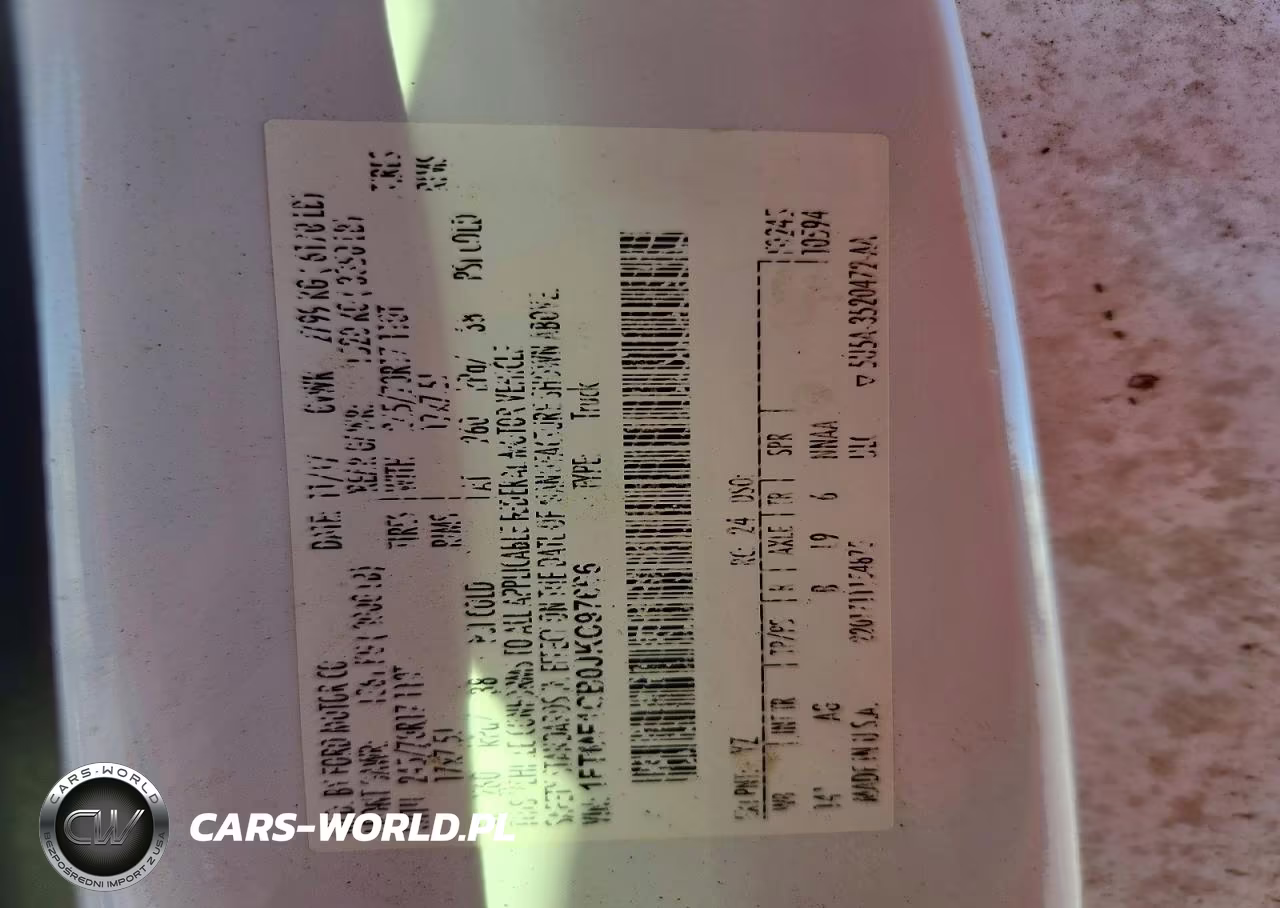 2018 Ford F150 VIN:1FTMF1CB0JKC97666 - 12