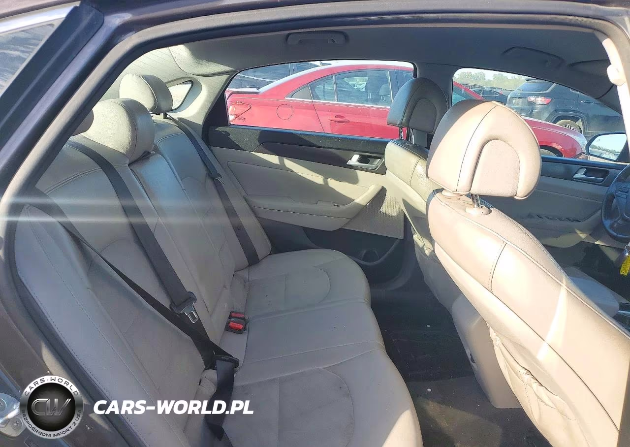 2015 Hyundai Sonata Sport VIN:5NPE34AF0FH112705 - 10