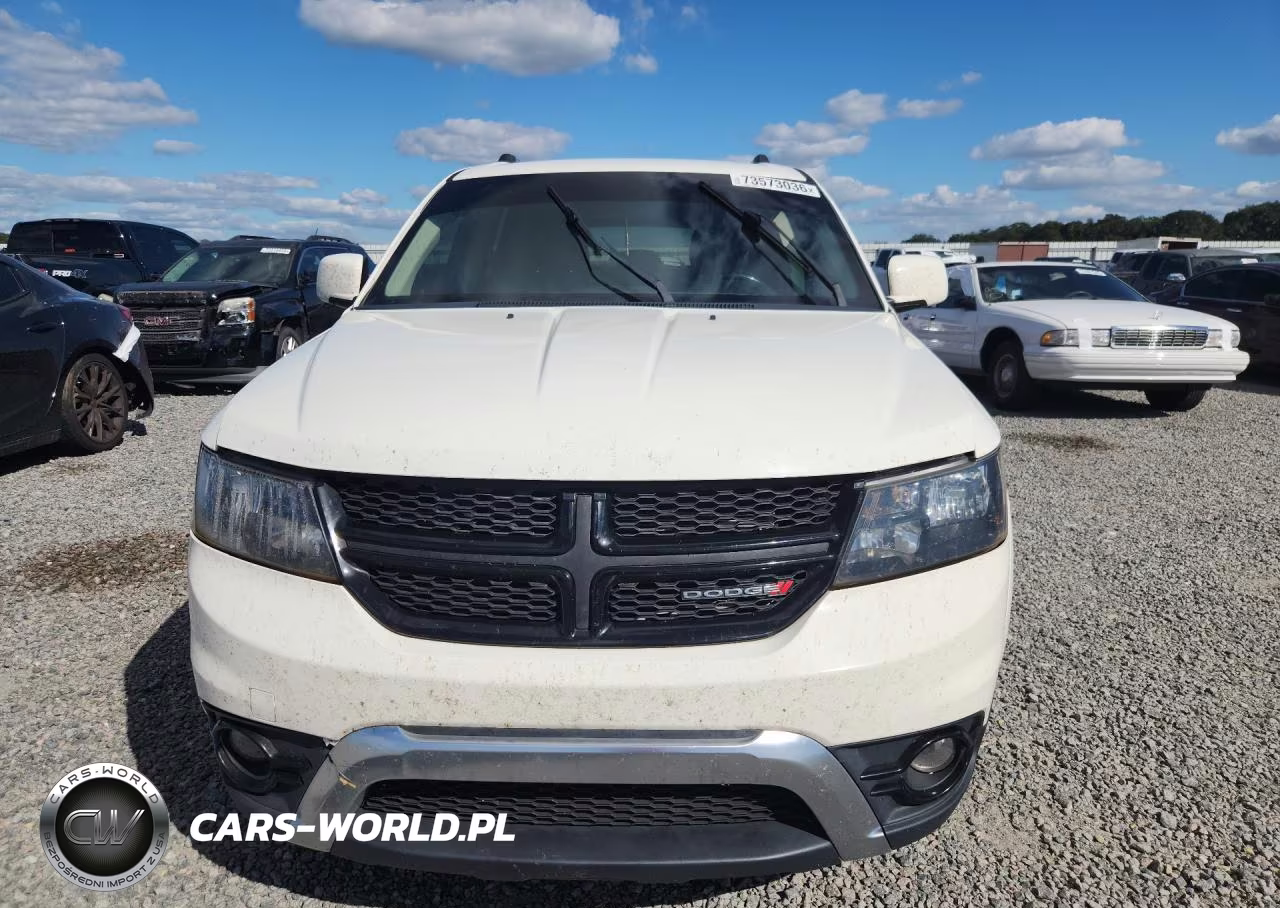 2019 Dodge Journey Crossroad VIN:3C4PDCGG0KT857755 - 5