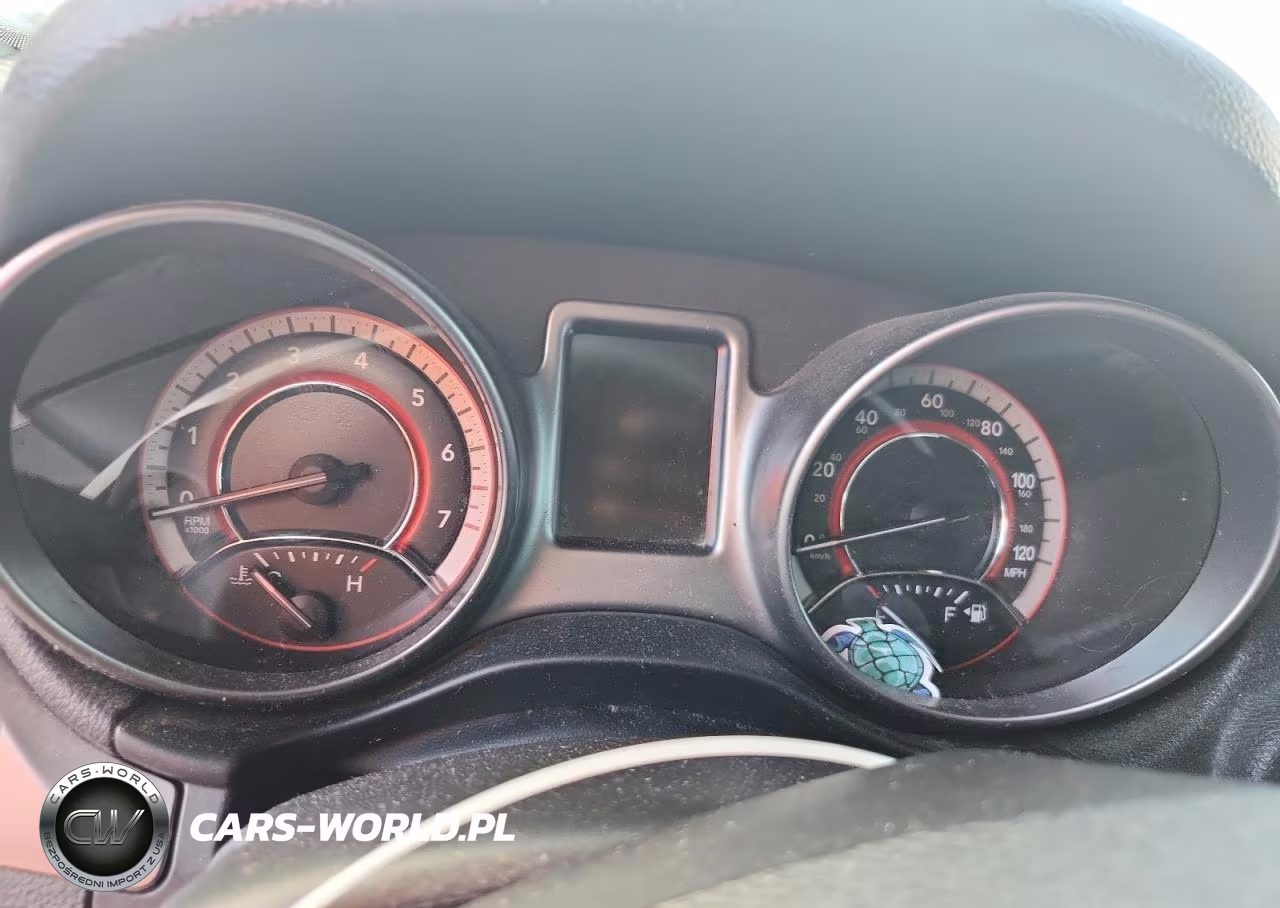 2019 Dodge Journey Crossroad VIN:3C4PDCGG0KT857755 - 9