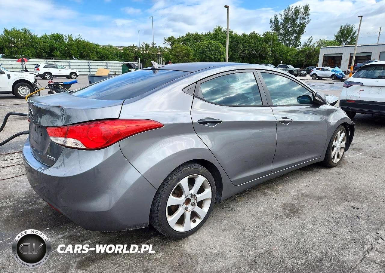 2013 Hyundai Elantra Limited VIN:5NPDH4AE7DH237086 - 3