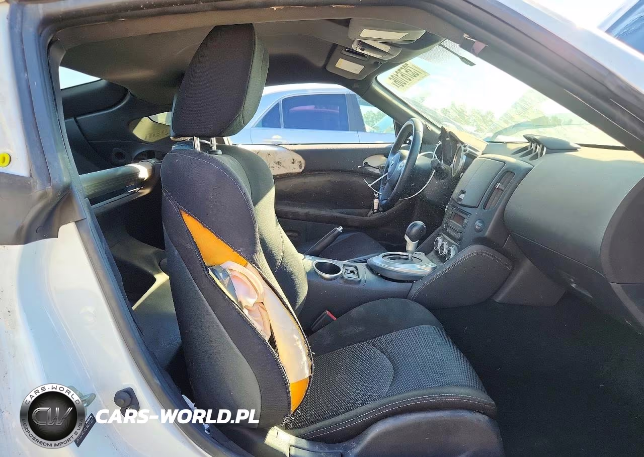 2020 Nissan 370Z Base VIN:JN1AZ4EH7LM821287 - 10