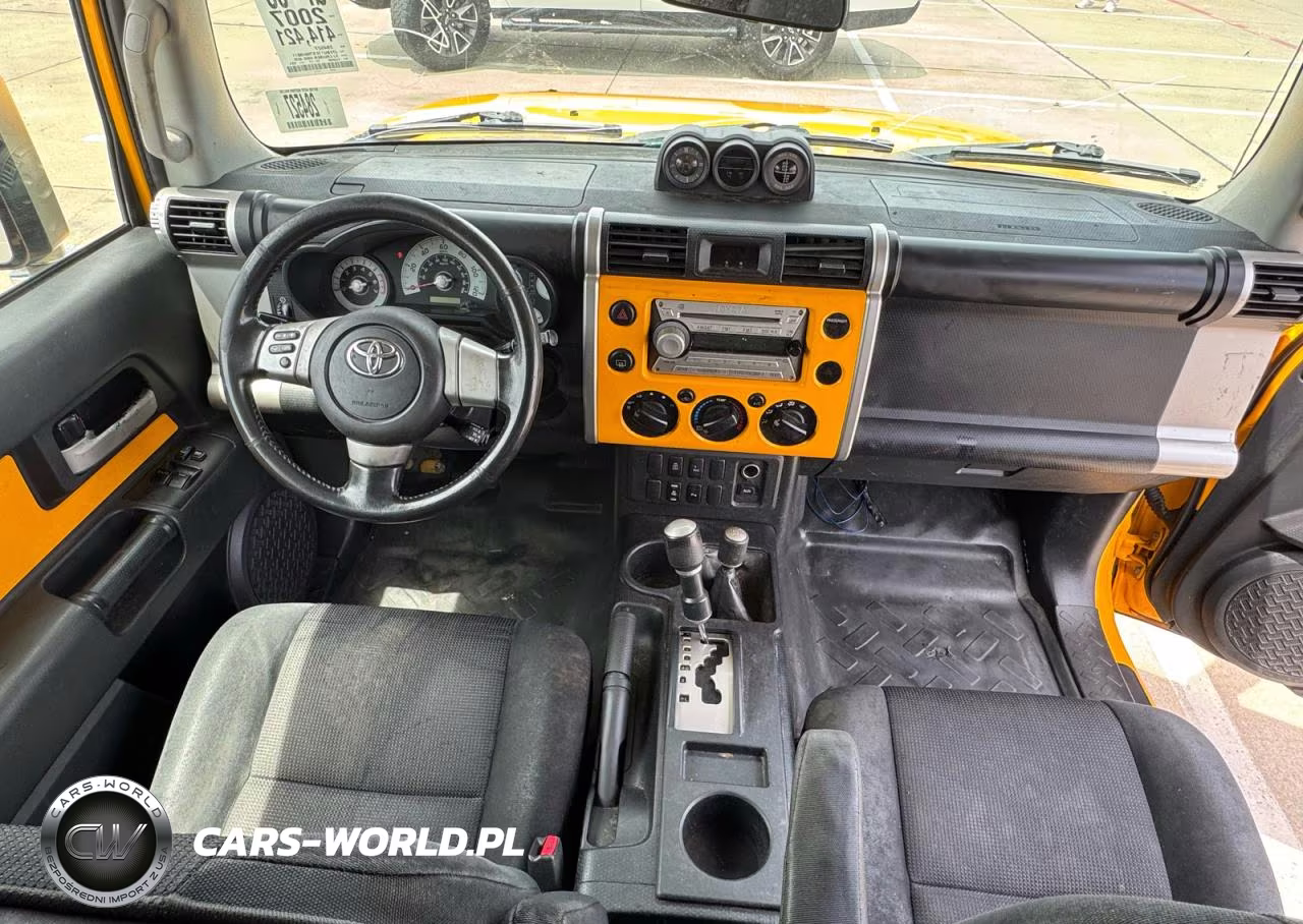 2007 Toyota Fj Cruiser Base VIN:JTEBU11FX70045071 - 9