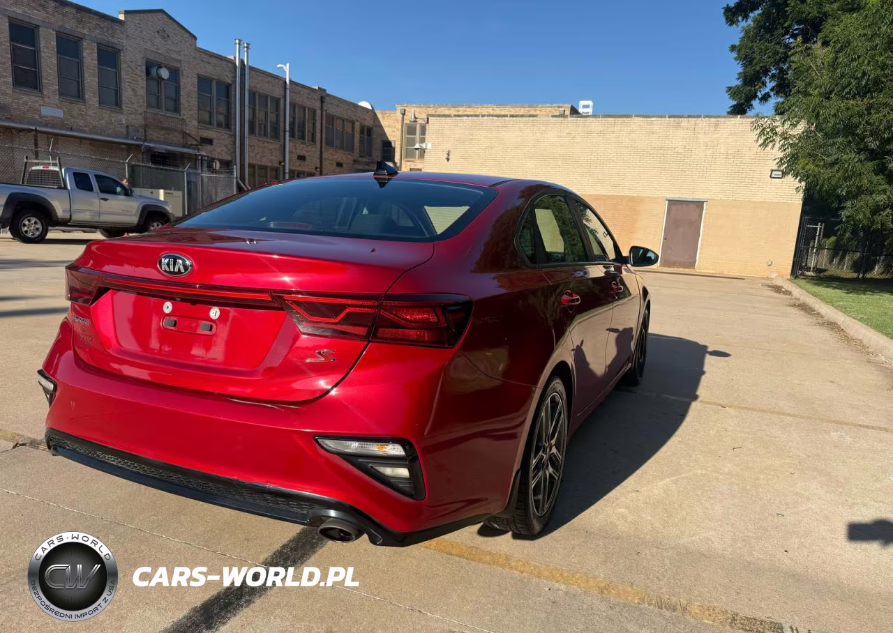 2019 Kia Forte S VIN:3KPF34AD4KE056916 - 4