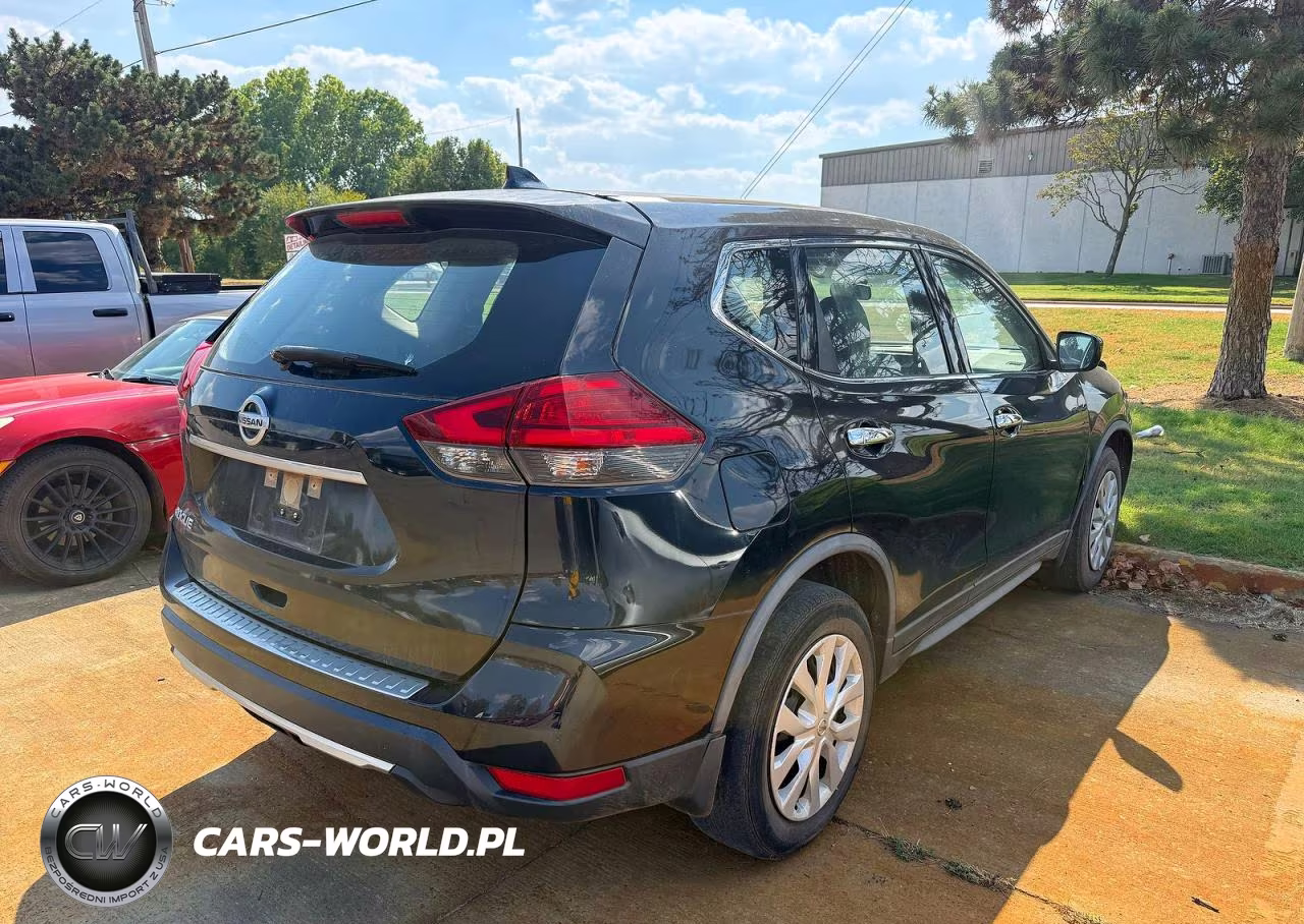2017 Nissan Rogue S VIN:JN8AT2MT5HW391235 - 4