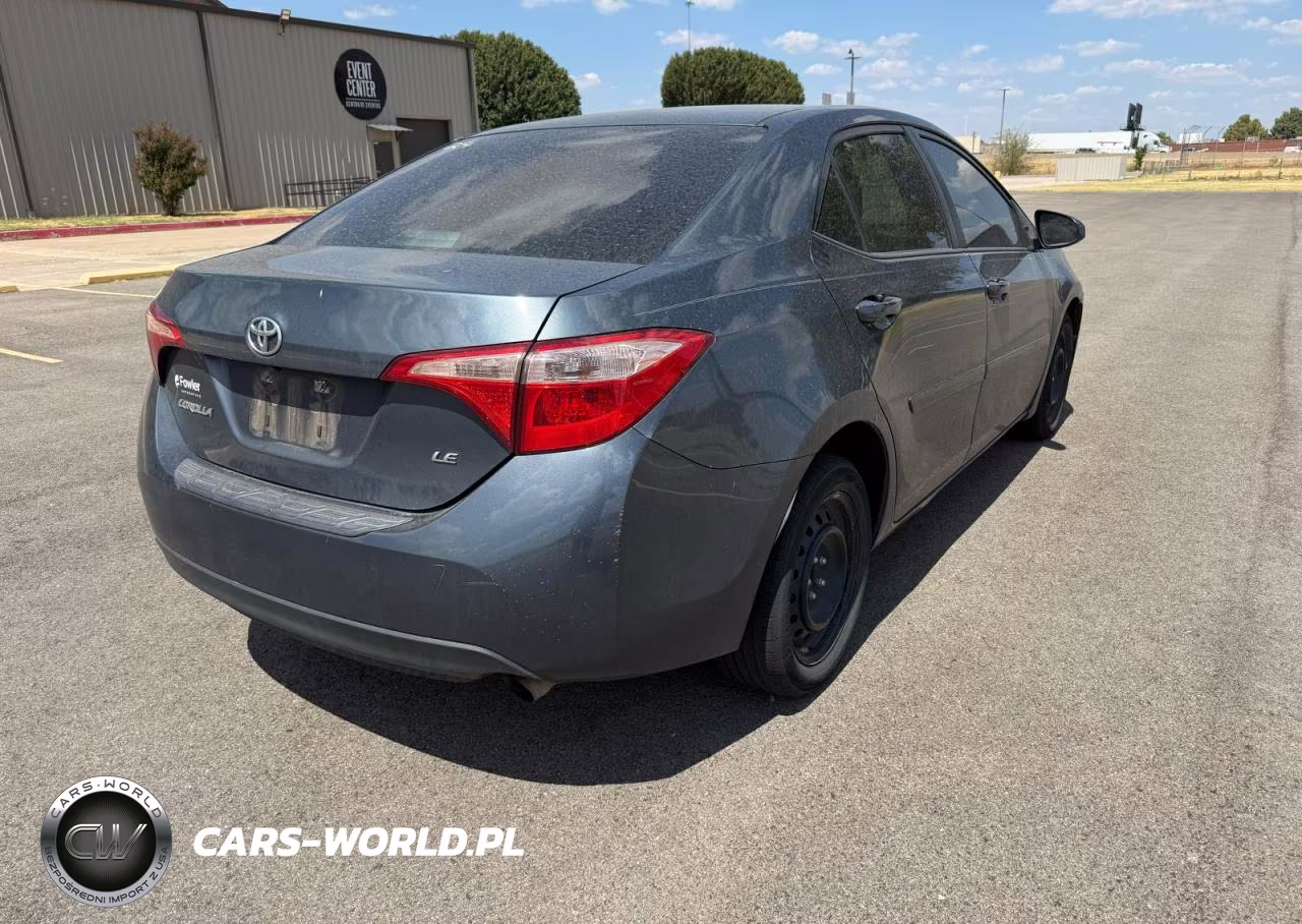 2017 Toyota Corolla Le VIN:5YFBURHE7HP604728 - 4