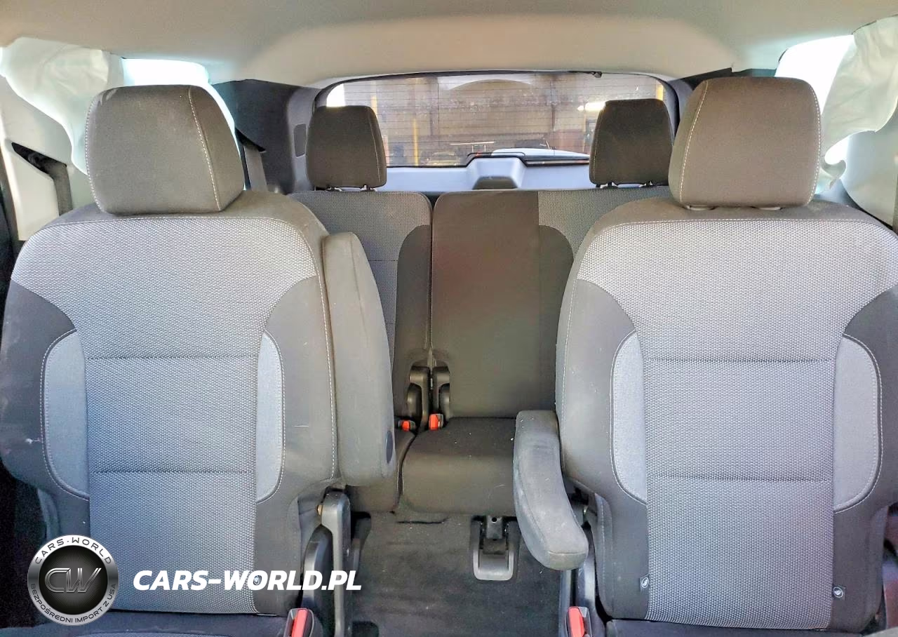 2019 Chevrolet Traverse Lt VIN:1GNERGKW2KJ304909 - 10