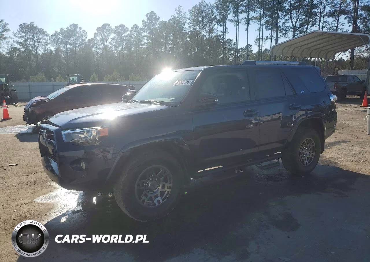 2020 Toyota 4Runner Sr5