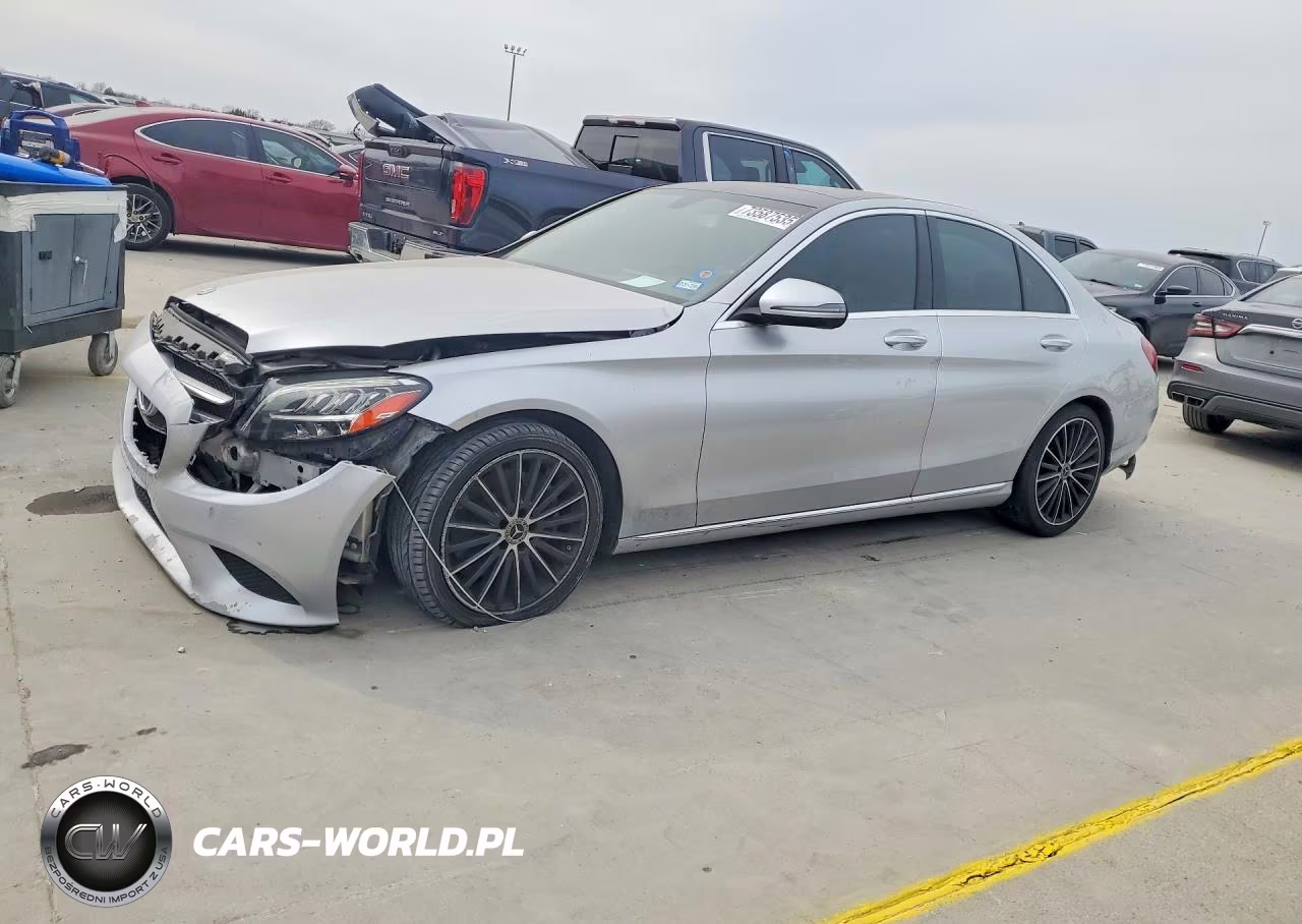 2020 Mercedes-Benz C 300