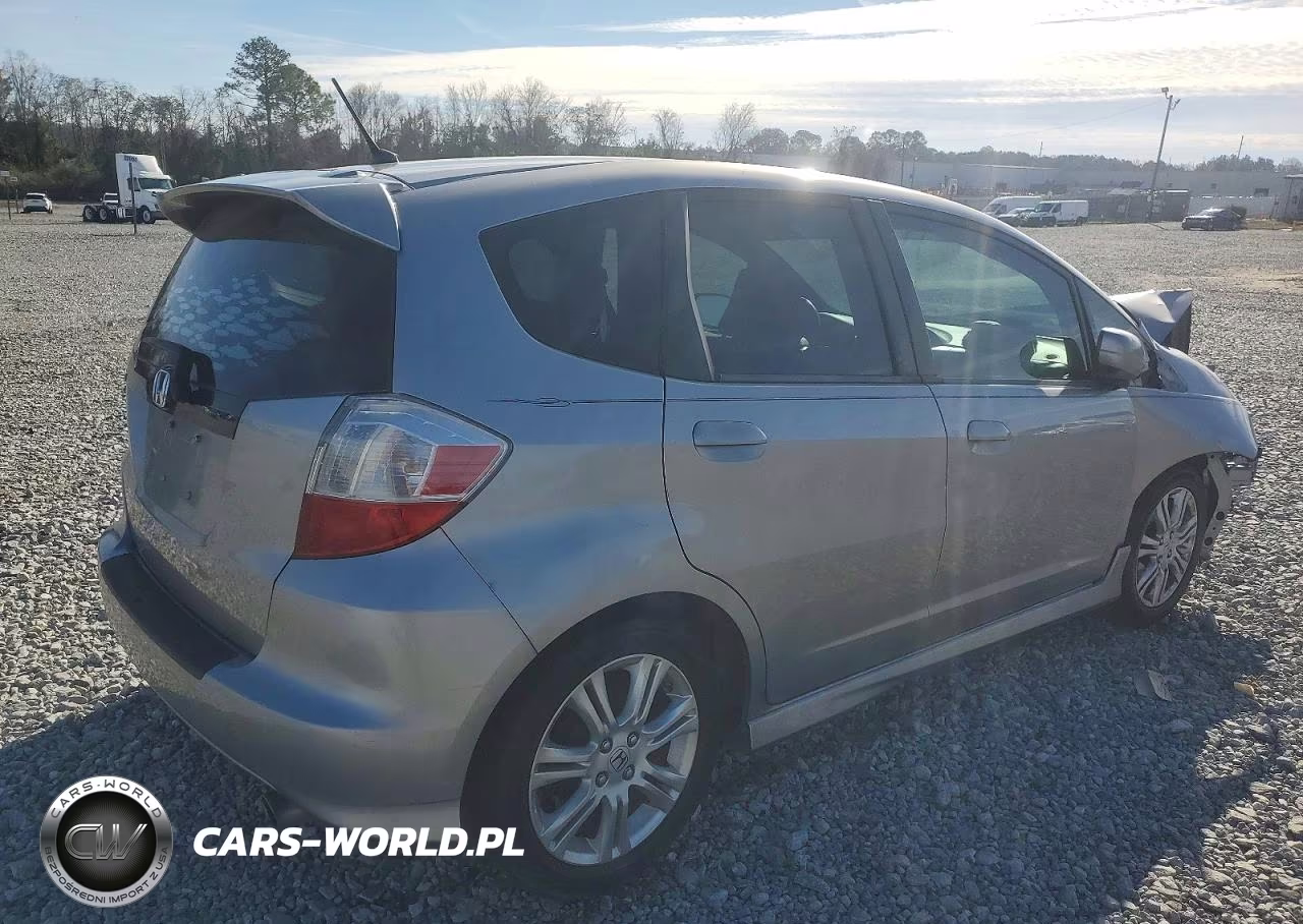 2009 Honda Fit Sport VIN:JHMGE88669S020583 - 3