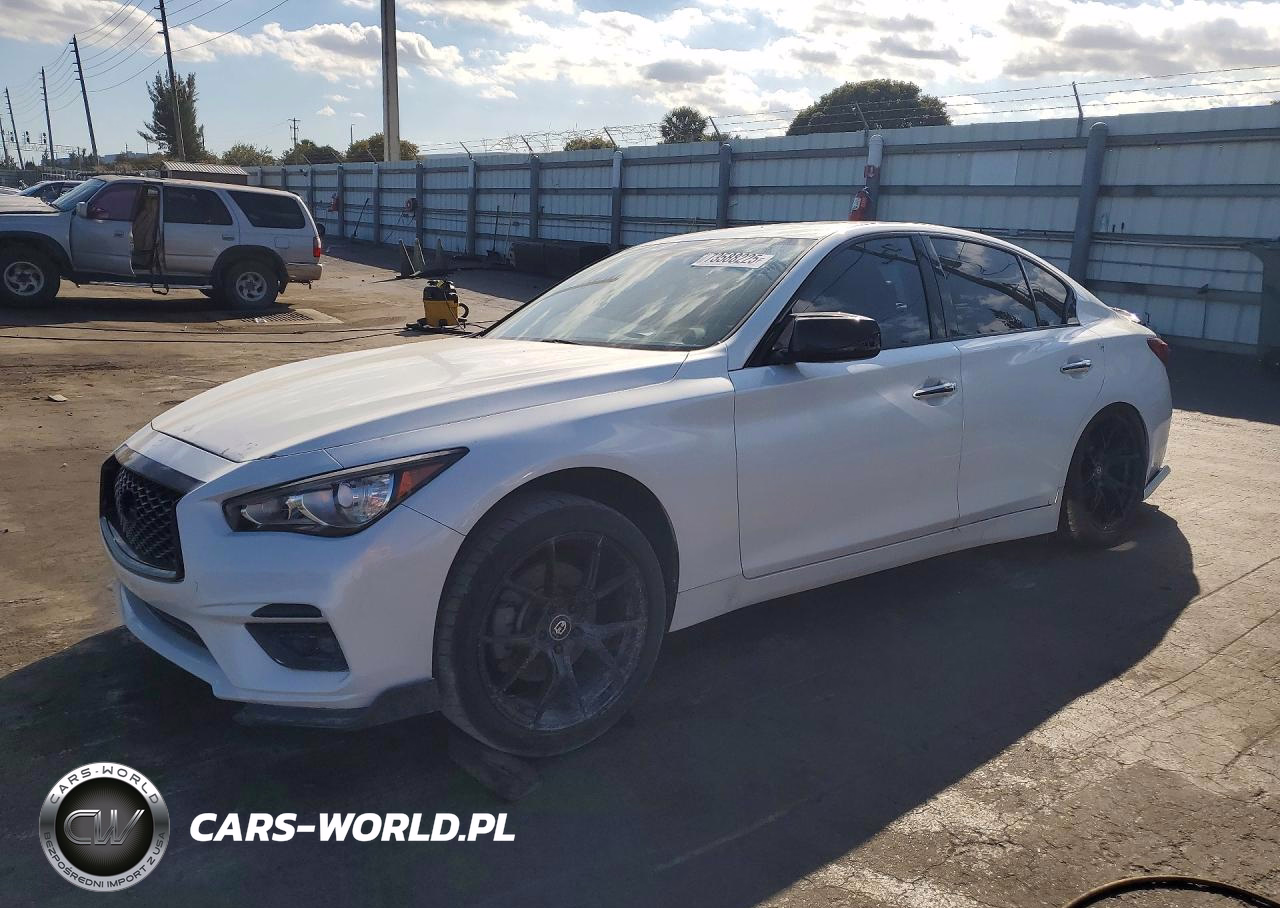 2015 Infiniti Q50 Base