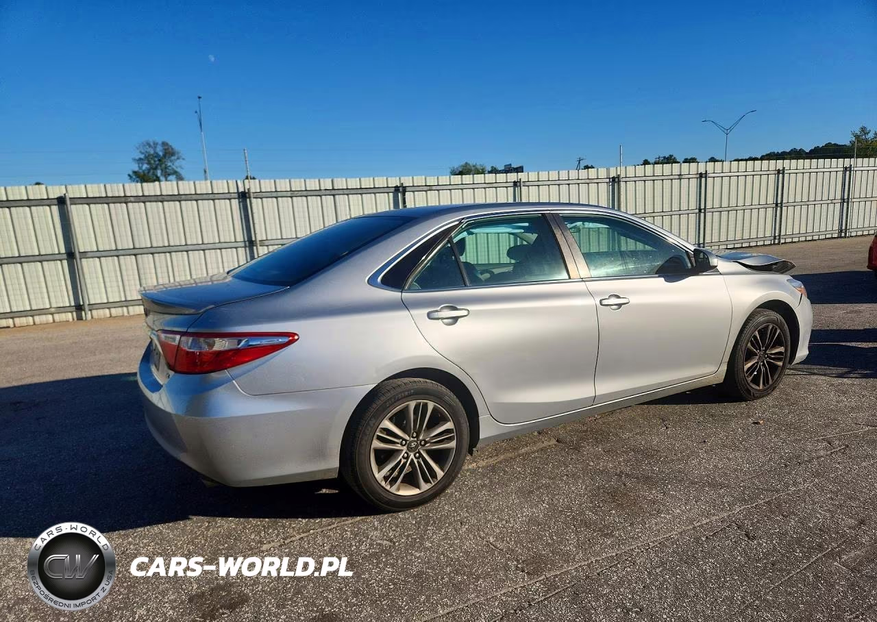 2017 Toyota Camry Se VIN:4T1BF1FKXHU308671 - 3