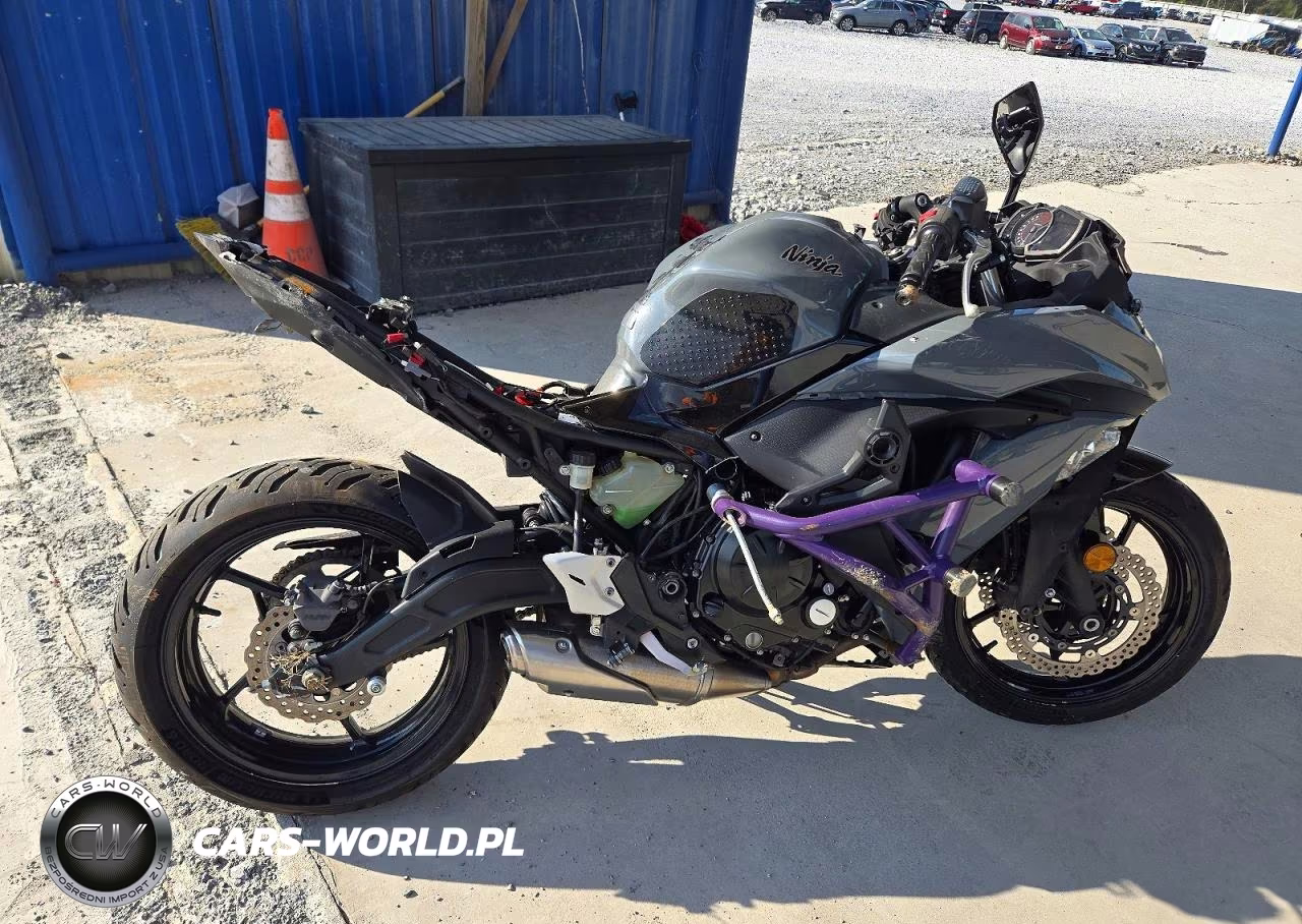 2018 Kawasaki Ex650 J