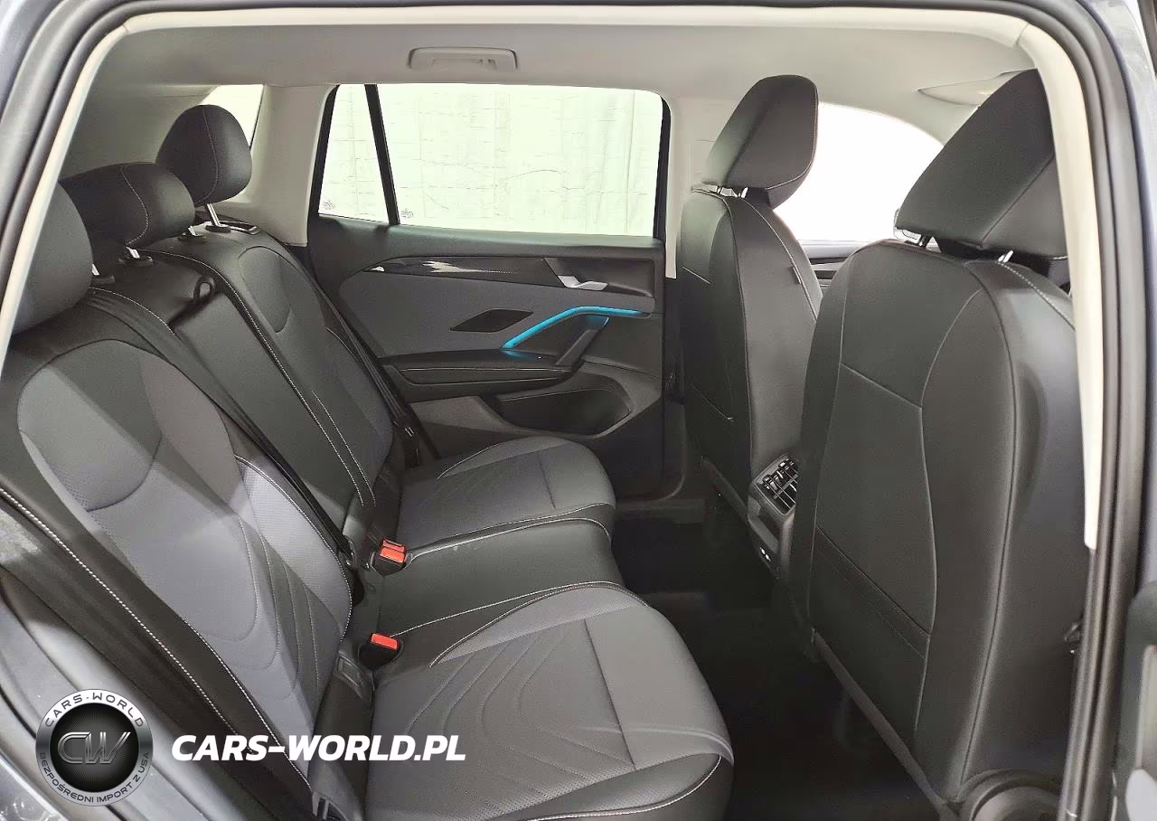 2026 Volkswagen Tiguan Se VIN:3VVER7RM5TM062605 - 11