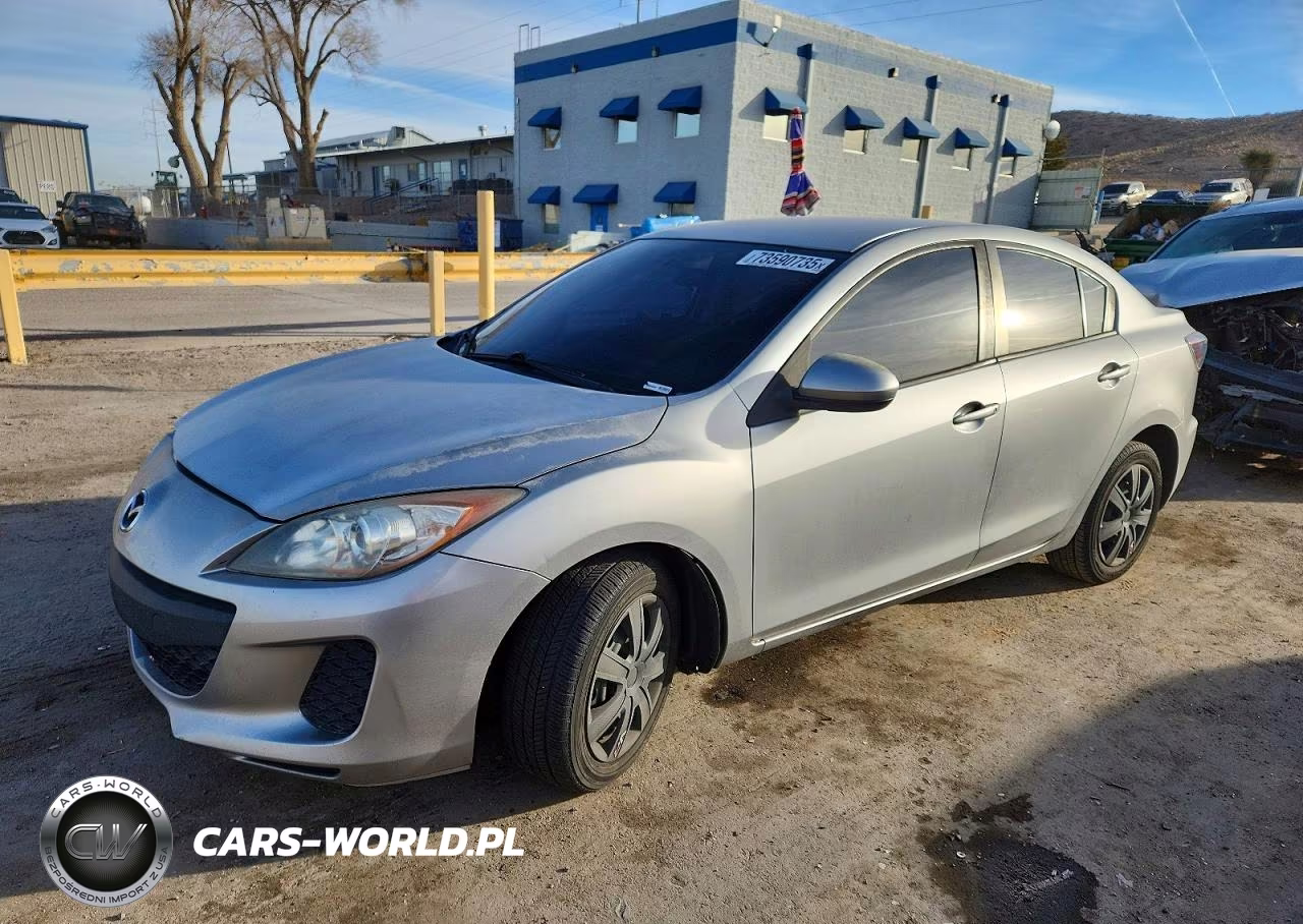 2013 Mazda 3 I