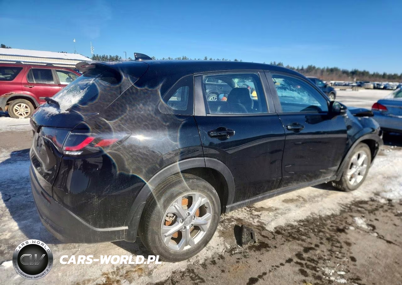 2025 Honda Hr-V Lx VIN:3CZRZ2H38SM749890 - 3