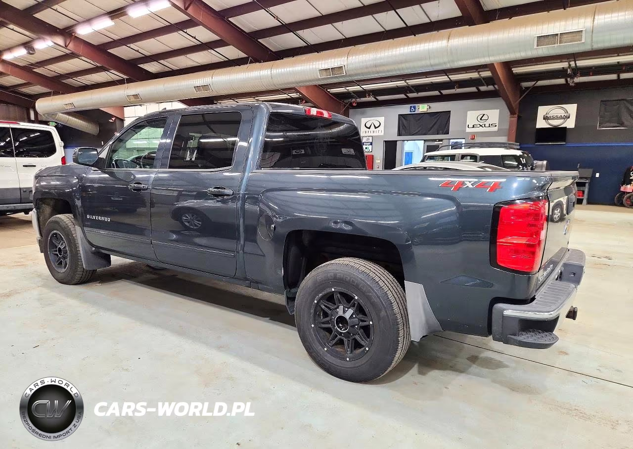 2018 CHEVROLET SILVERADO K1500 LT VIN:3GCUKREC3JG546145 - 2