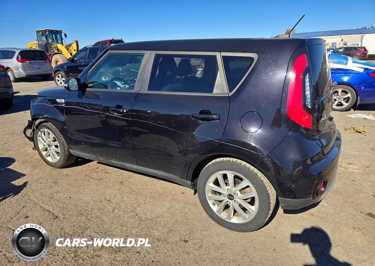 2018 Kia Soul + VIN:KNDJP3A52J7570201 - 2