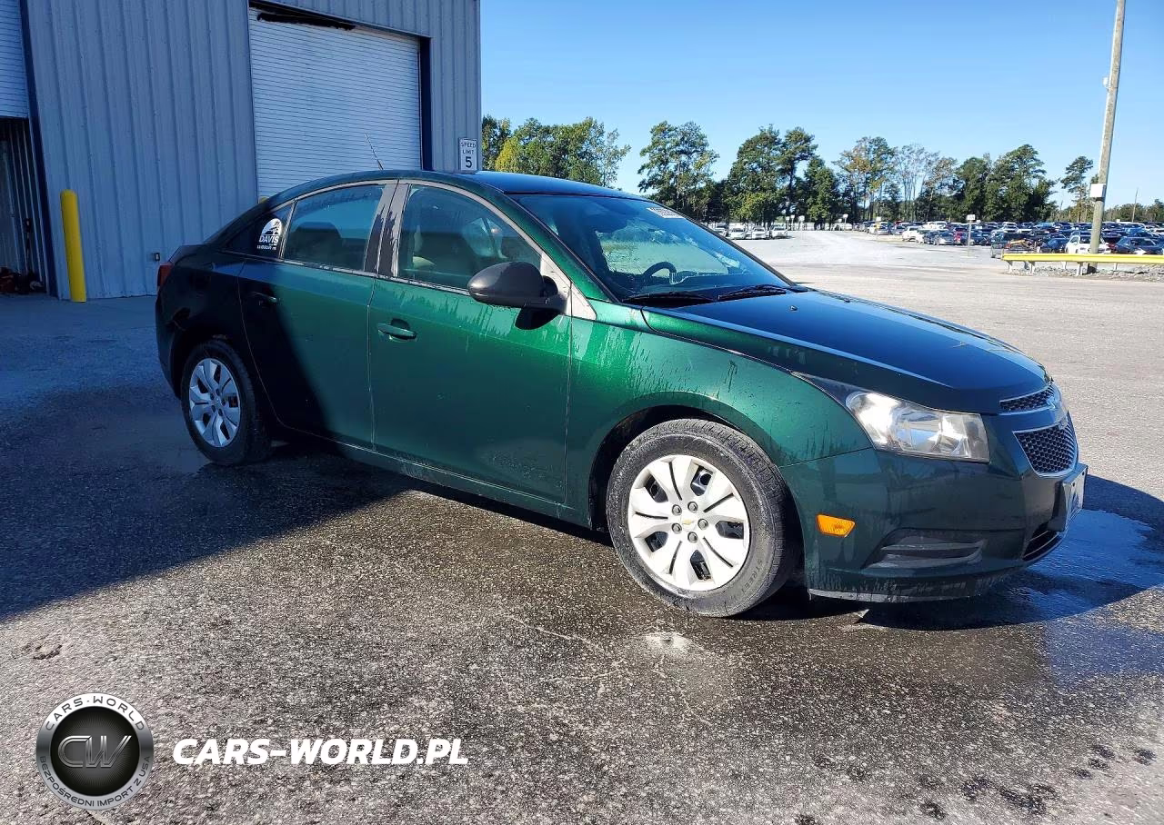 2014 Chevrolet Cruze Ls VIN:1G1PA5SG8E7173405 - 4