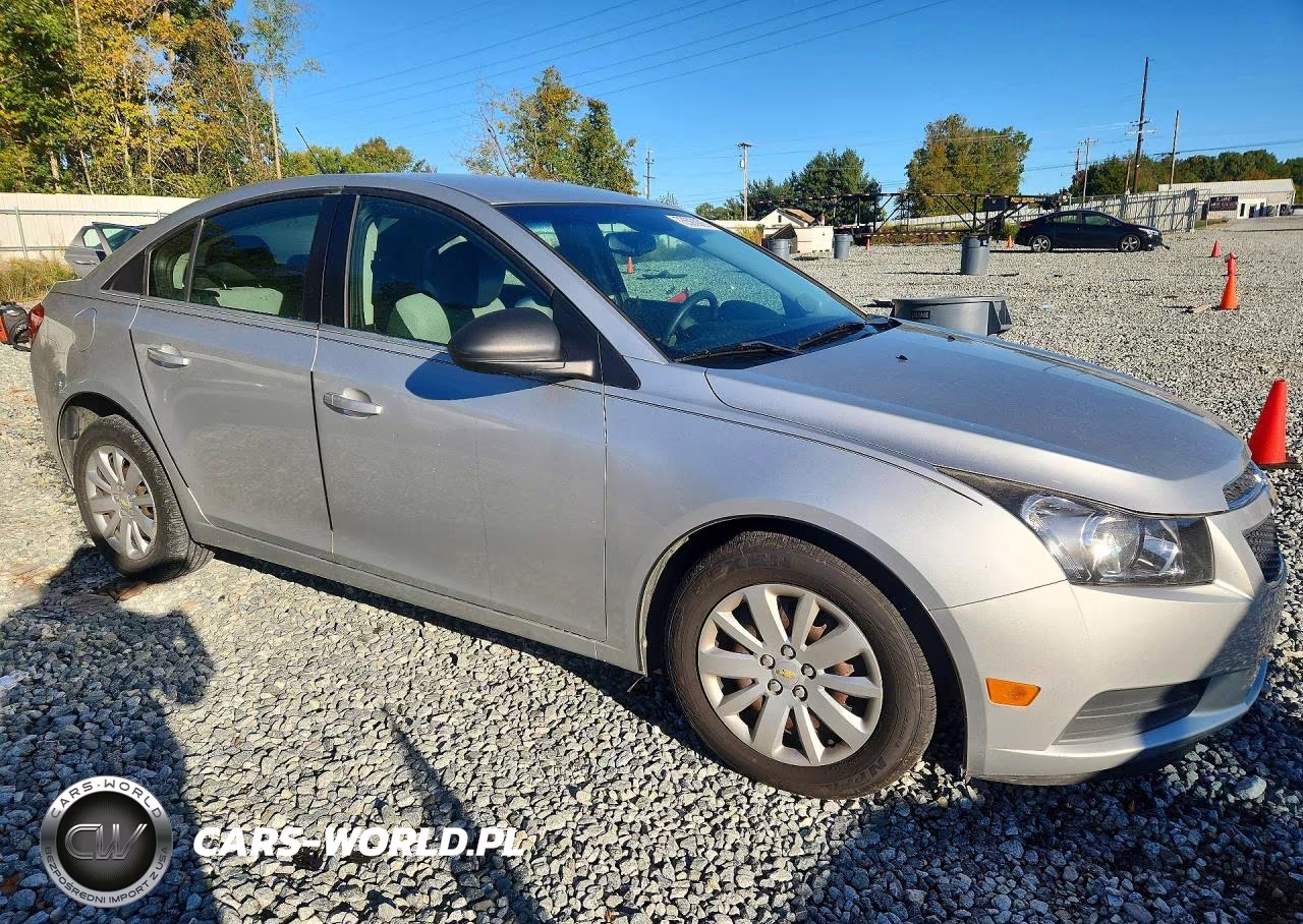 2011 Chevrolet Cruze Ls VIN:1G1PC5SH9B7211979 - 4
