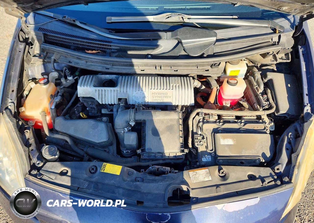 2015 Toyota Prius Two VIN:JTDKN3DU9F0453650 - 11