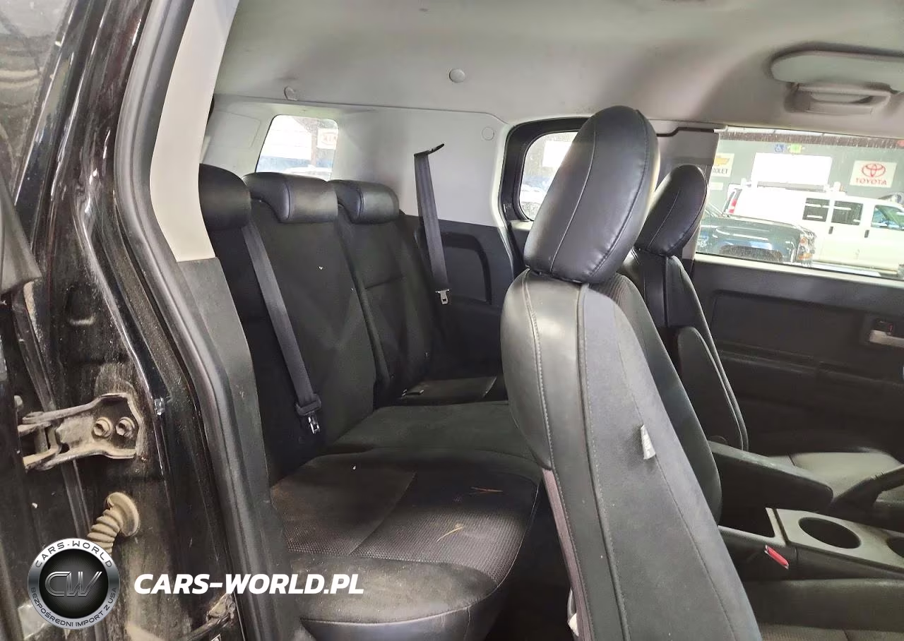 2009 Toyota Fj Cruiser Base VIN:JTEBU11F49K060897 - 11