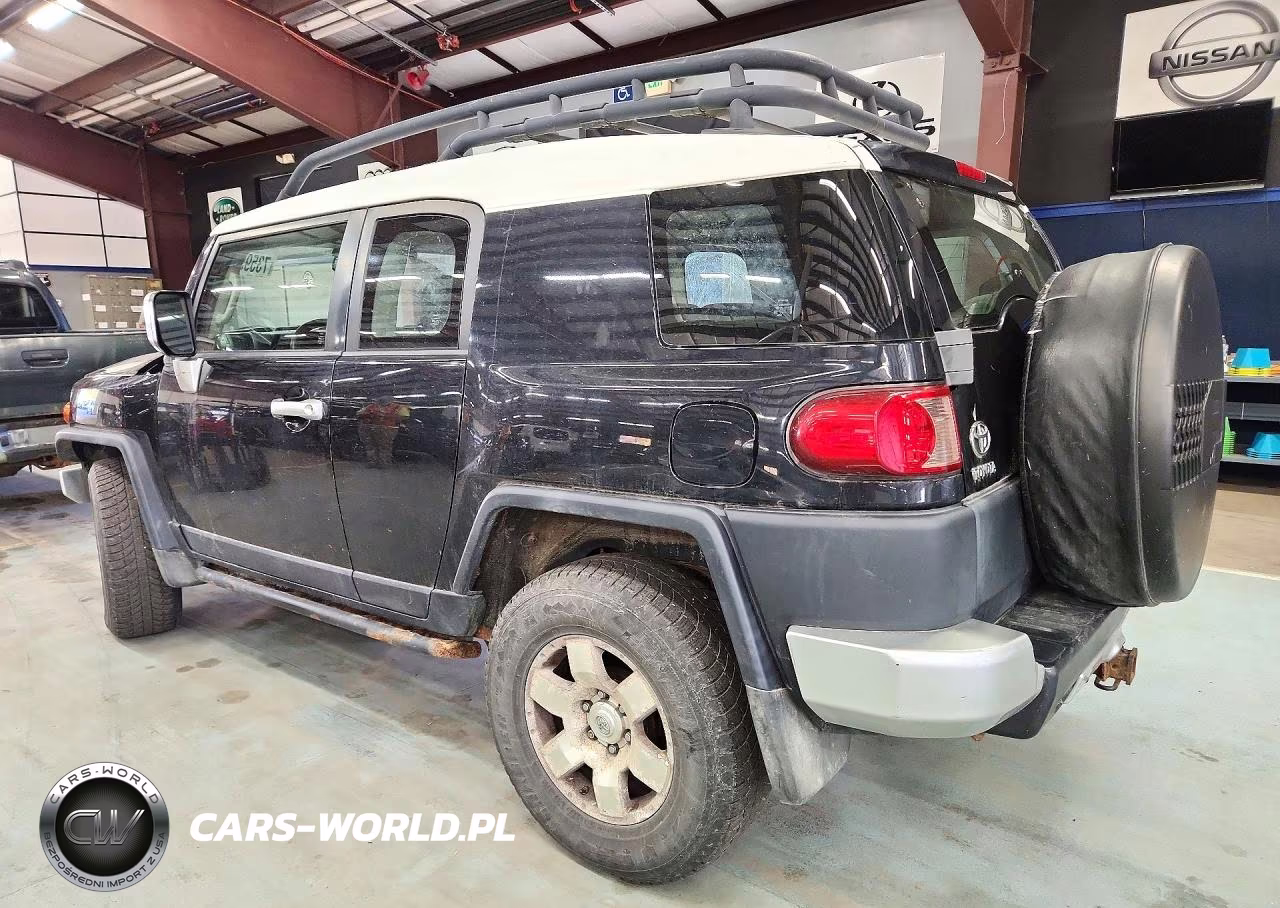 2009 Toyota Fj Cruiser Base VIN:JTEBU11F49K060897 - 2