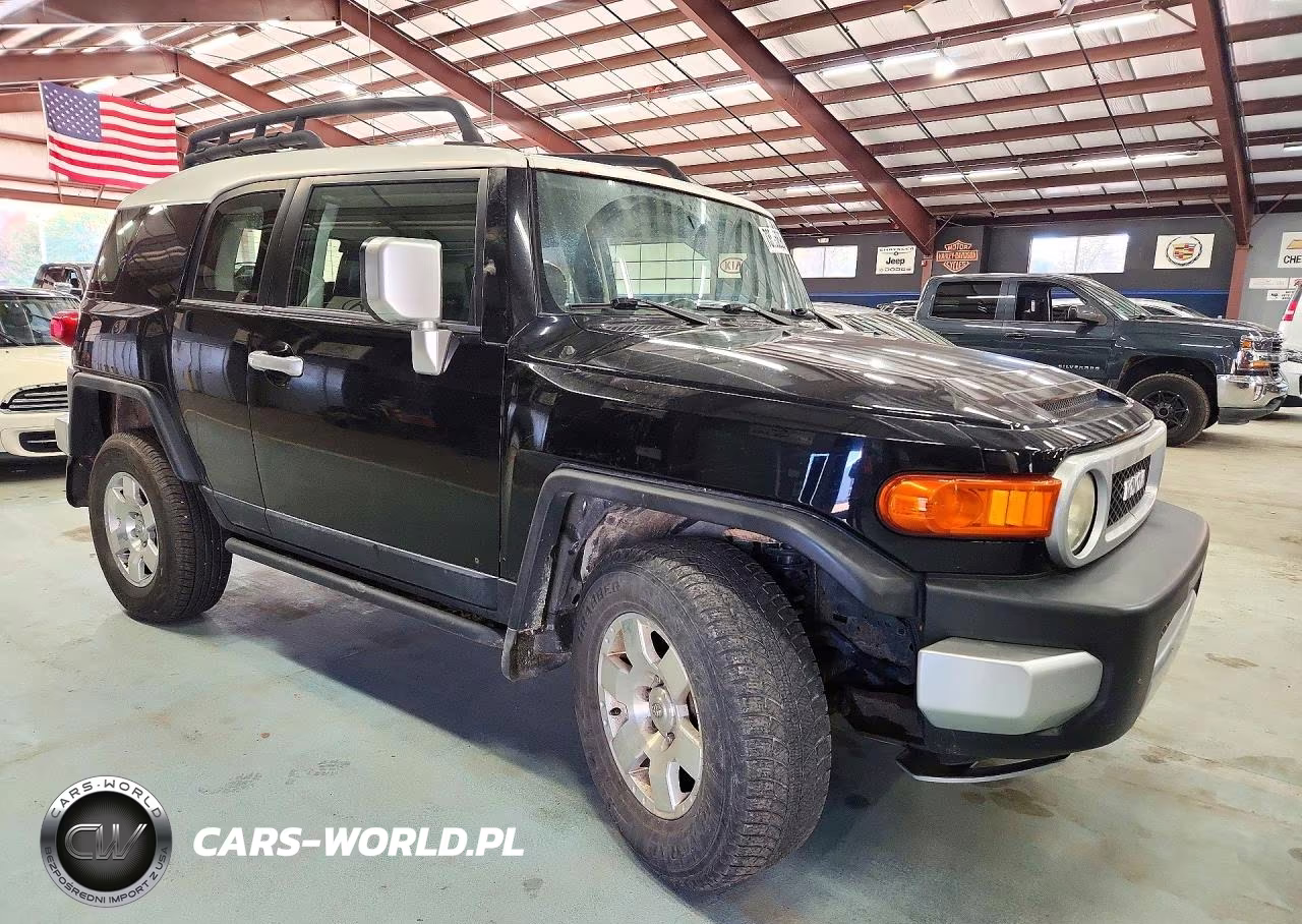 2009 Toyota Fj Cruiser Base VIN:JTEBU11F49K060897 - 4