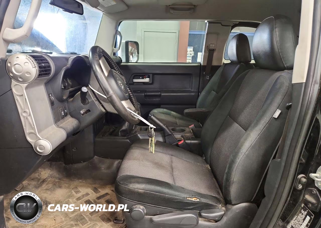 2009 Toyota Fj Cruiser Base VIN:JTEBU11F49K060897 - 7