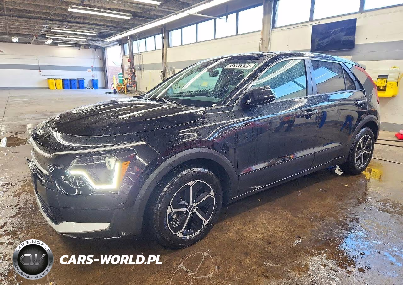 2026 Kia Niro Lx VIN:KNDCP3LE5T5335621 - 1