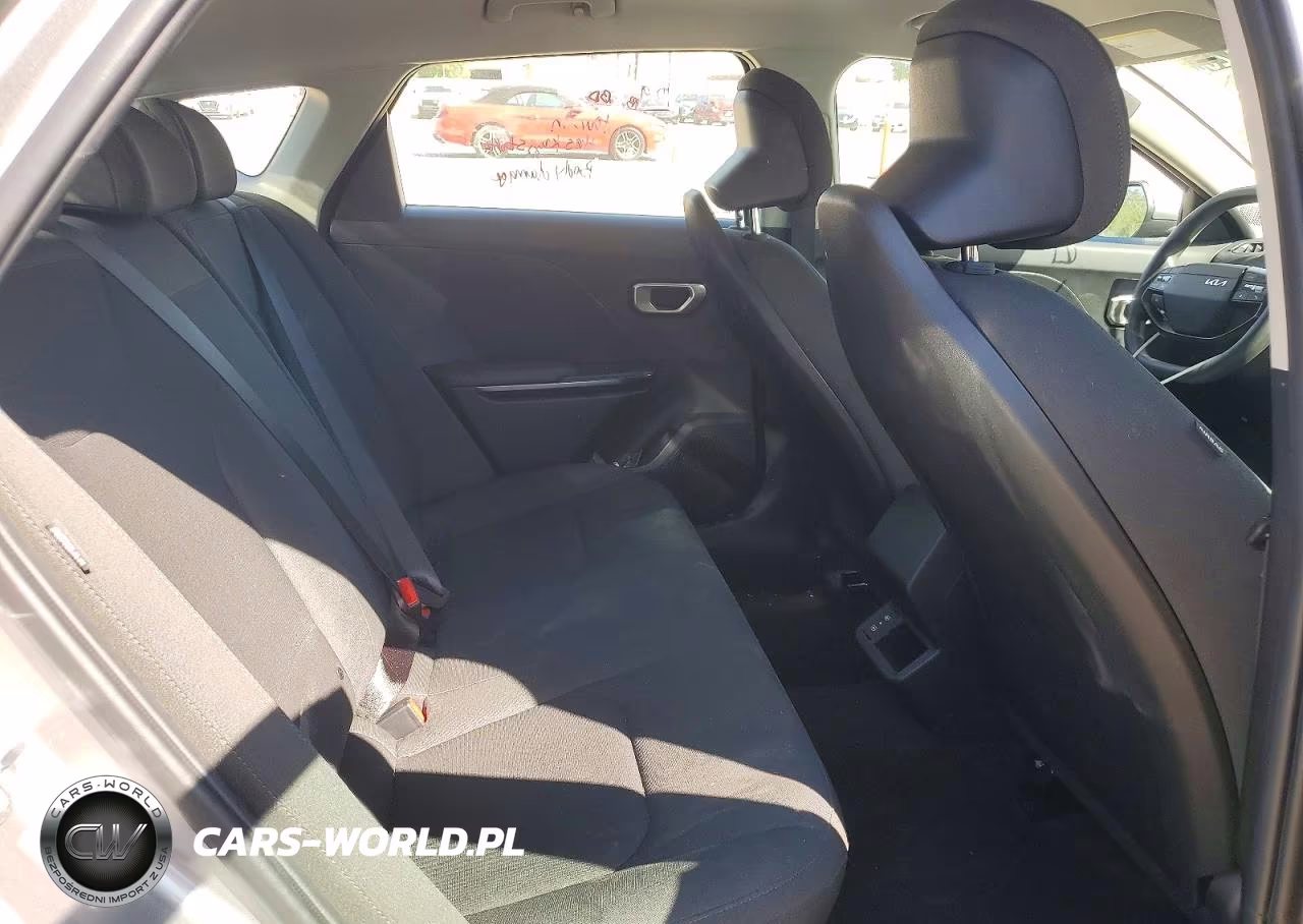 2026 Kia K4 Lxs VIN:3KPFT4DE4TE254885 - 10