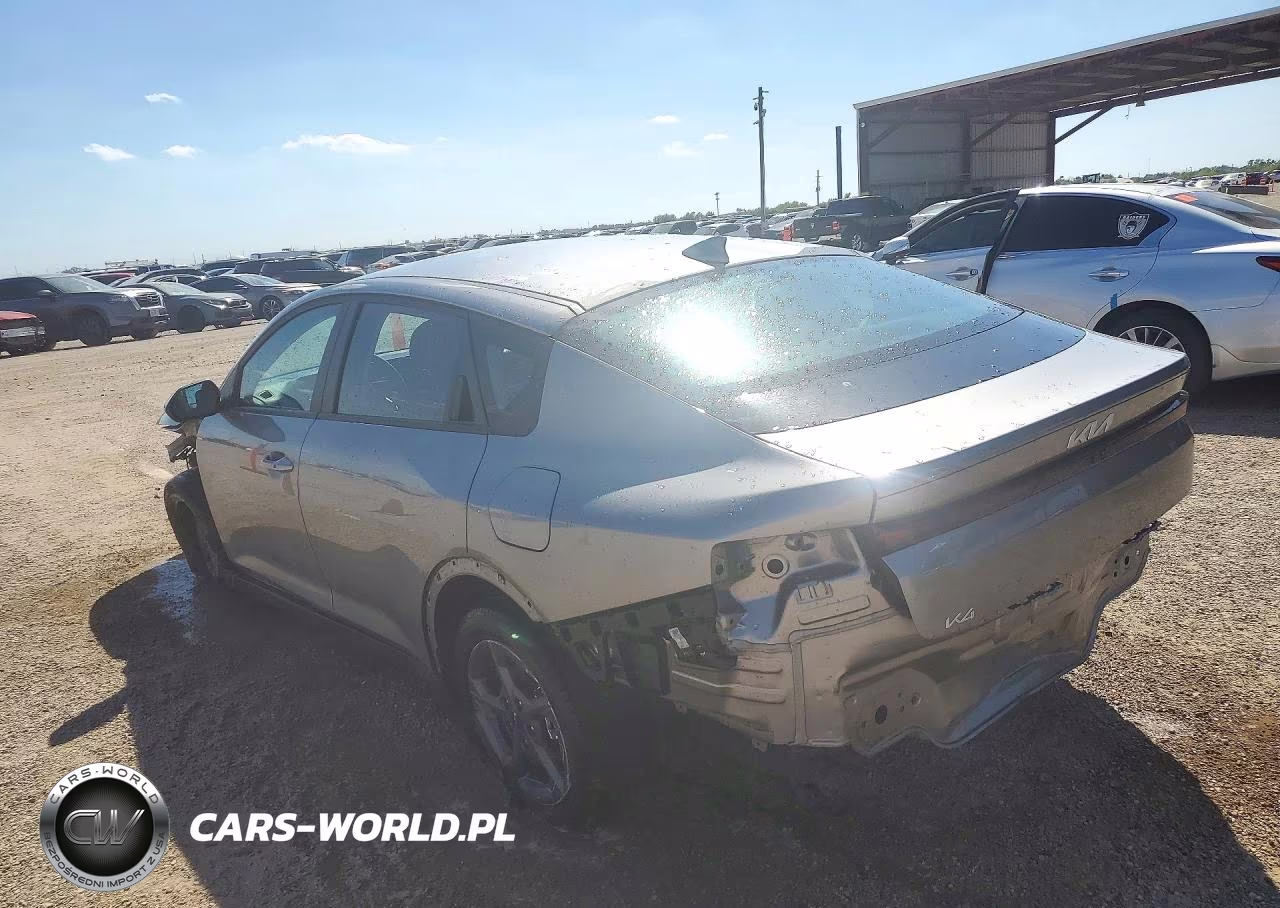 2026 Kia K4 Lxs VIN:3KPFT4DE4TE254885 - 2